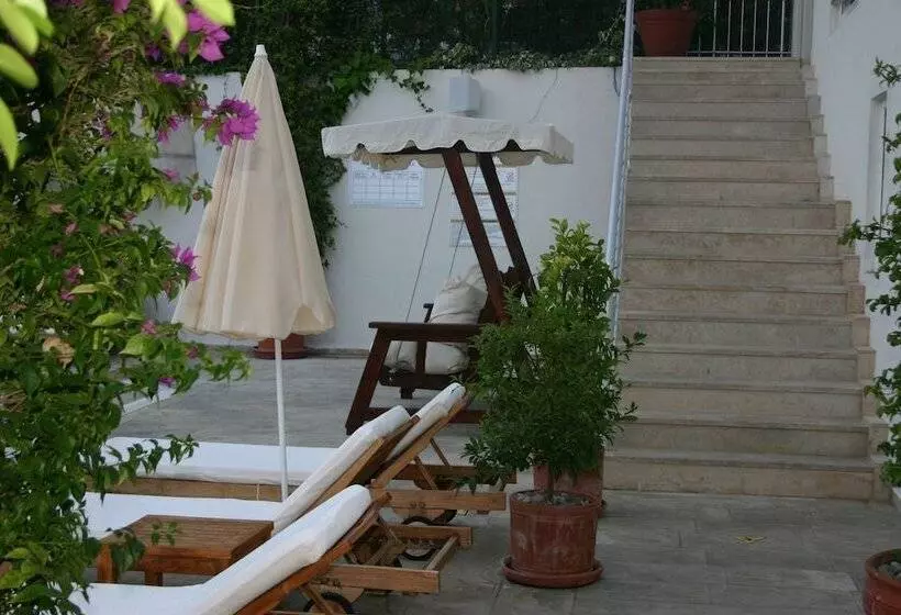 Fotos del hotel Marina Boutique:  5