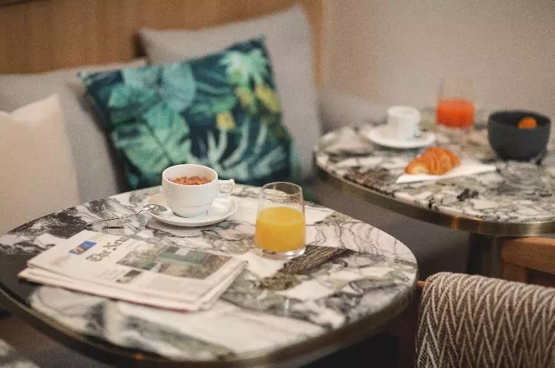 Fotos del hotel Opéra Marigny:  6