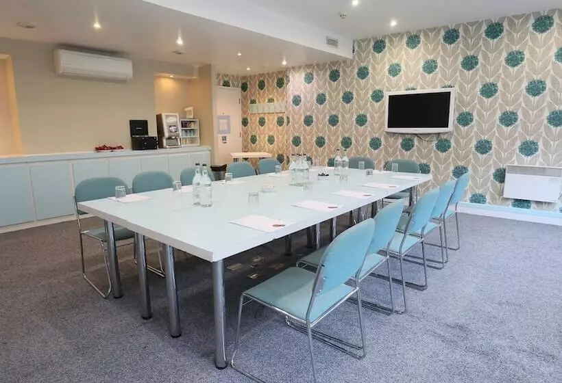 Fotos del hotel Citrus Hotel Cheltenham By Compass Hospitality:  10