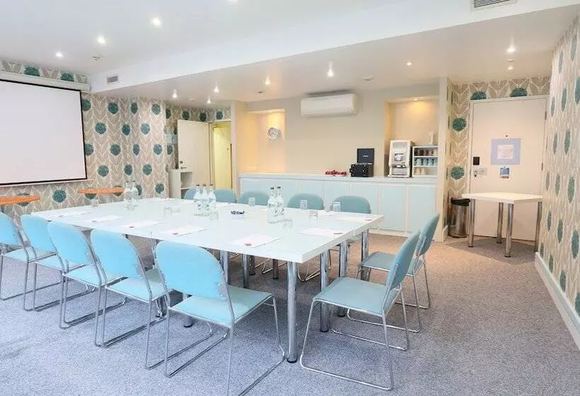 Fotos del hotel Citrus Hotel Cheltenham By Compass Hospitality:  13