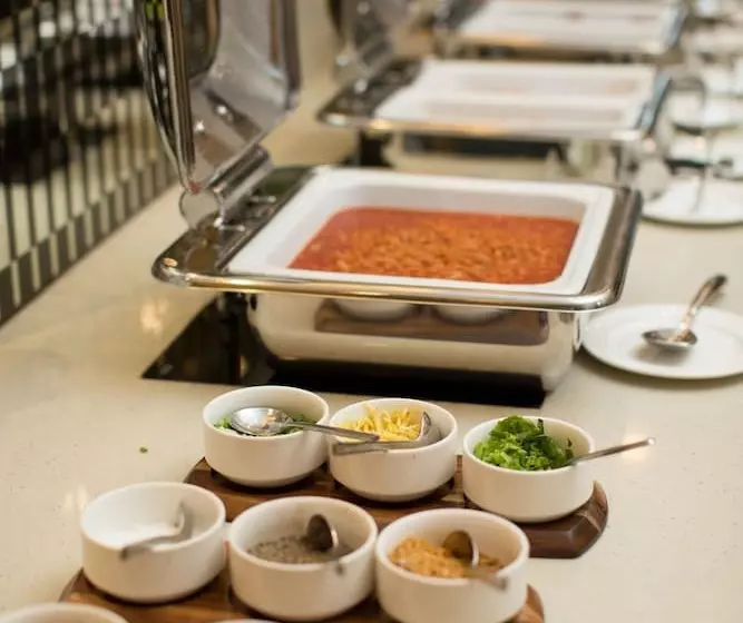 Fotos del hotel The Ashlee Plaza Patong  & Spa:  13