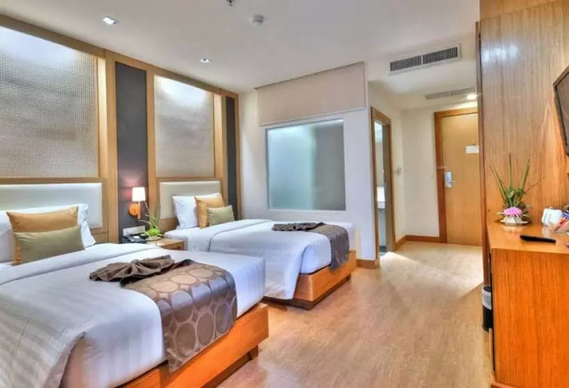 Fotos del hotel The Ashlee Plaza Patong  & Spa:  10