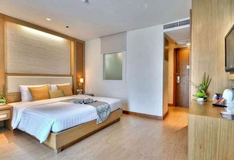 Fotos del hotel The Ashlee Plaza Patong  & Spa:  19