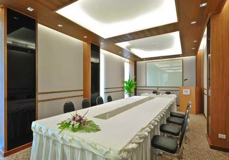 Fotos del hotel The Ashlee Plaza Patong  & Spa:  8