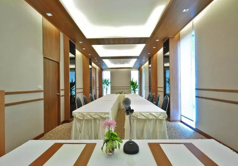 Fotos del hotel The Ashlee Plaza Patong  & Spa:  18