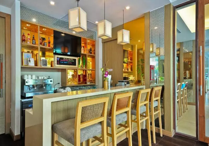 Fotos del hotel The Ashlee Plaza Patong  & Spa:  7