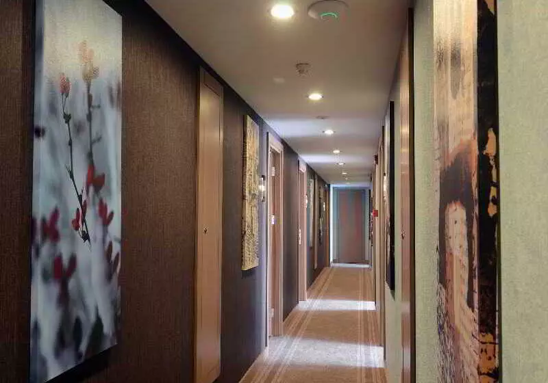 Fotos del hotel Listana:  4