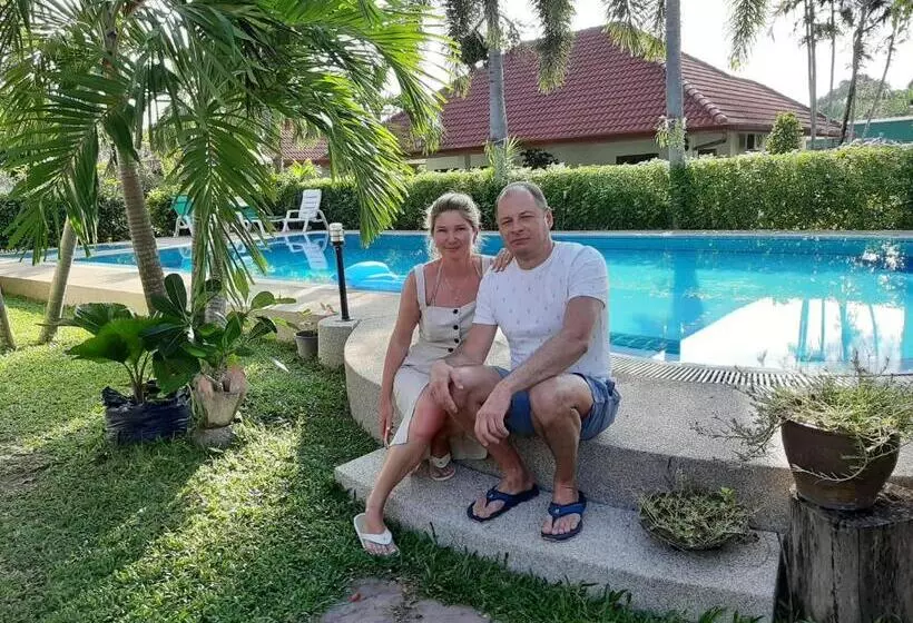 Fotos del hotel Smile House And Pool:  24