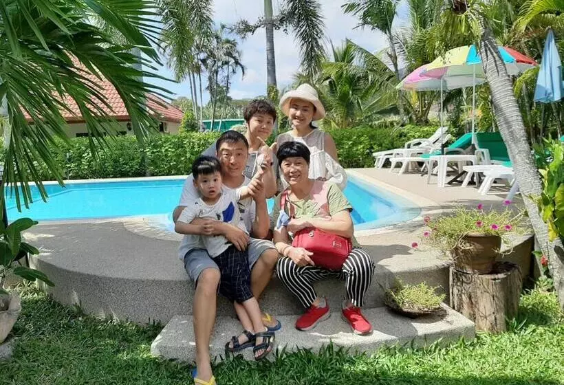 Fotos del hotel Smile House And Pool:  12