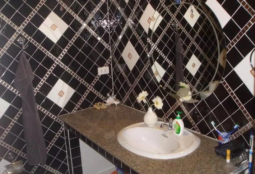 Fotos del hotel Smile House And Pool:  11