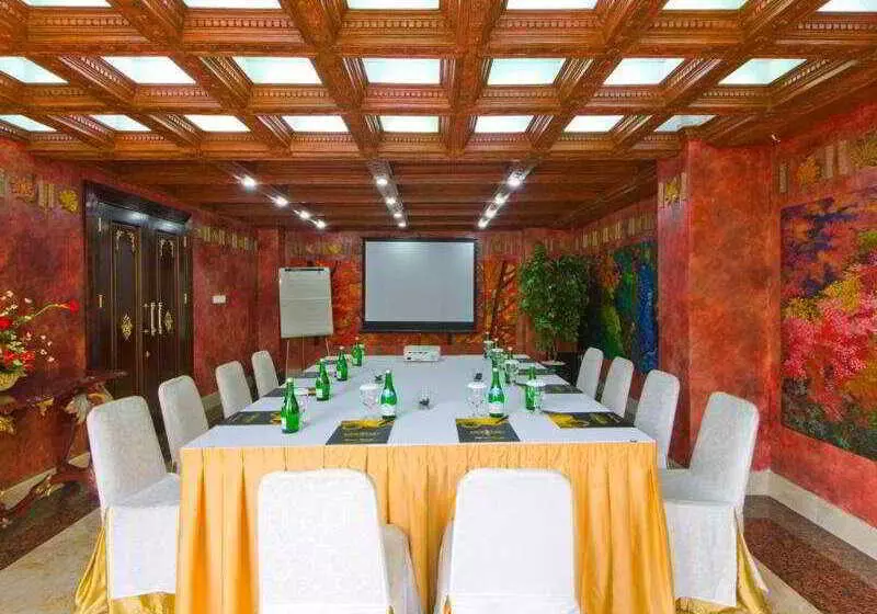 Fotos del hotel Amos Cozy  & Convention Hall:  12