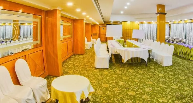 Fotos del hotel Benzz Park:  22