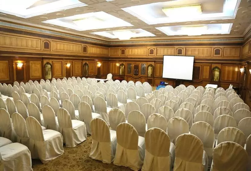 Fotos del hotel Benzz Park:  12