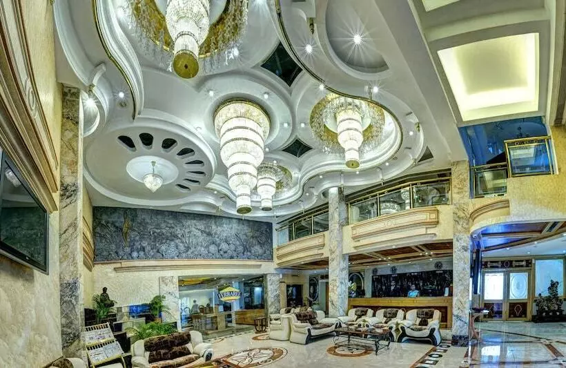 Fotos del hotel Benzz Park:  9