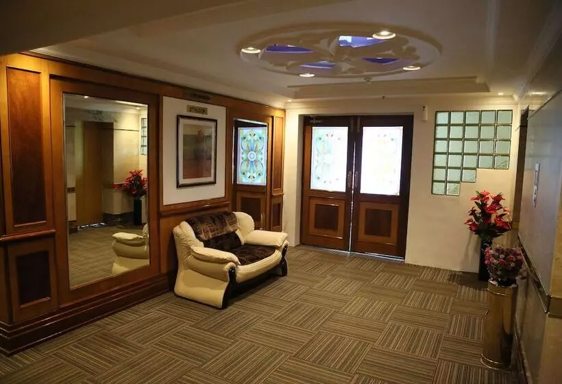 Fotos del hotel Benzz Park:  2