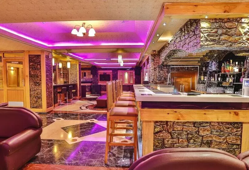 Fotos del hotel Benzz Park:  11