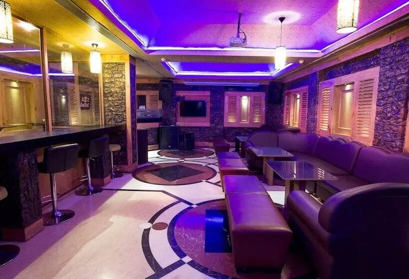 Fotos del hotel Benzz Park:  17