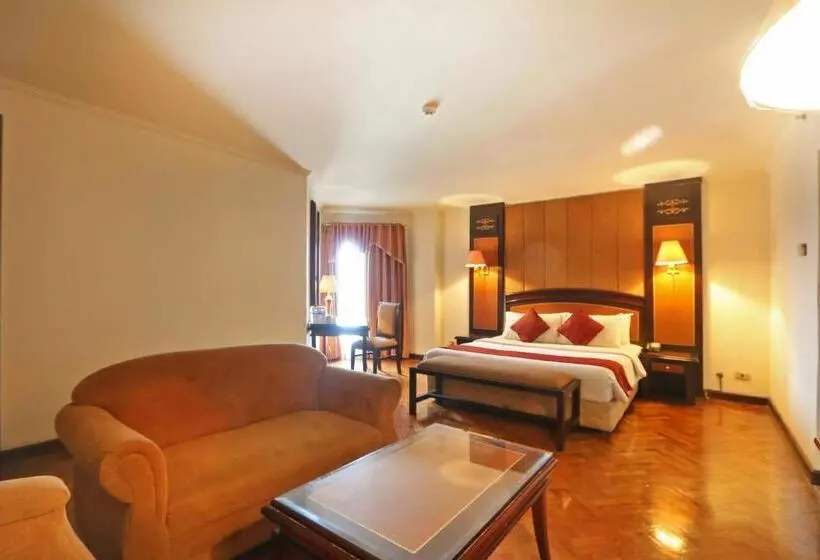 Fotos del hotel Kaisar:  6