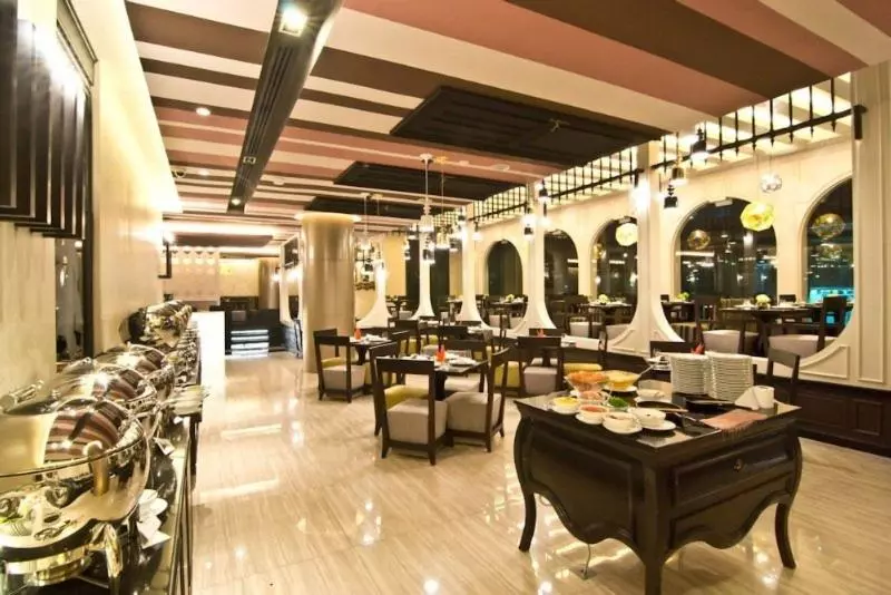 Fotos del hotel Tsix5:  12