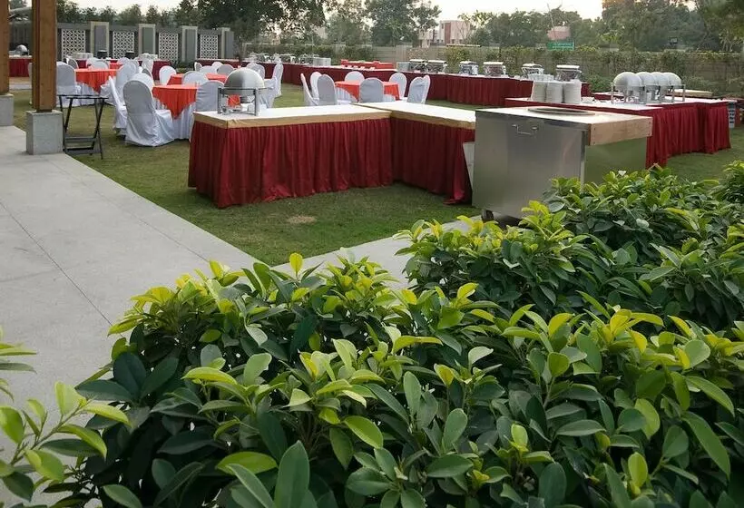 Fotos del hotel The Fern  An Ecotel:  16