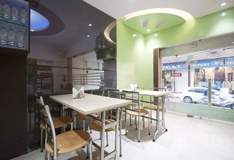 Fotos del hotel Apra International:  11