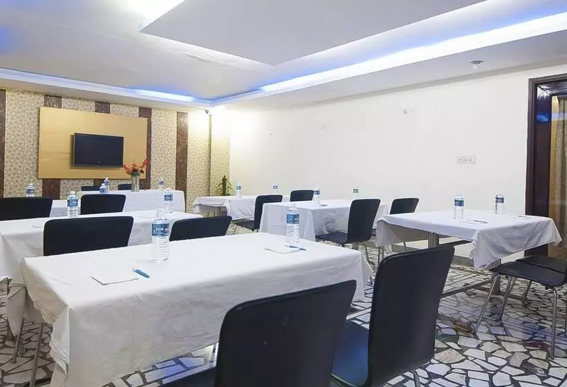 Fotos del hotel Apra International:  6