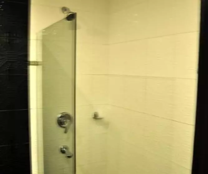 Fotos del hotel Apra International:  17