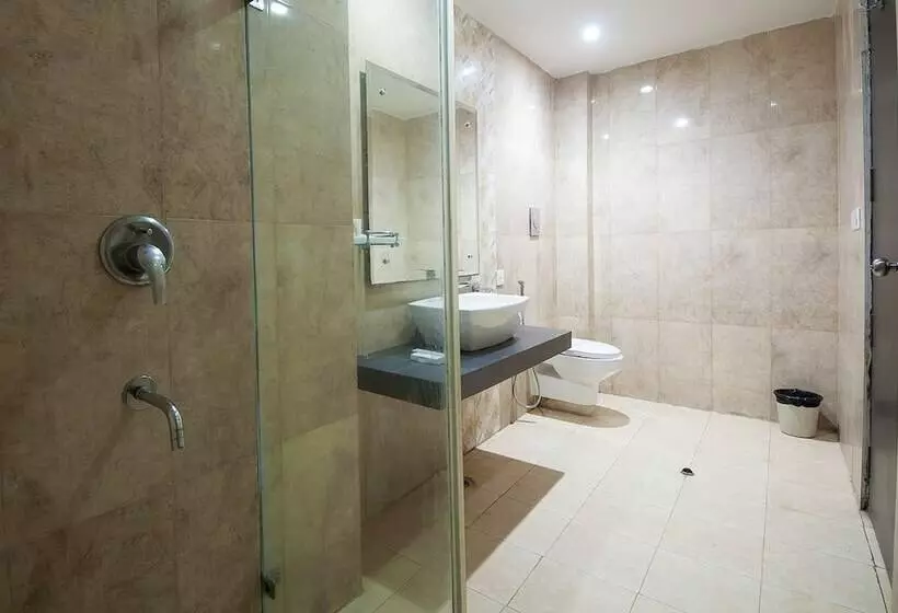 Fotos del hotel Apra International:  7