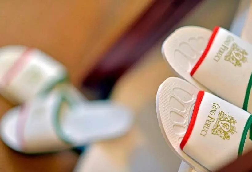 Fotos del hotel Gino Feruci Kebonjati:  15