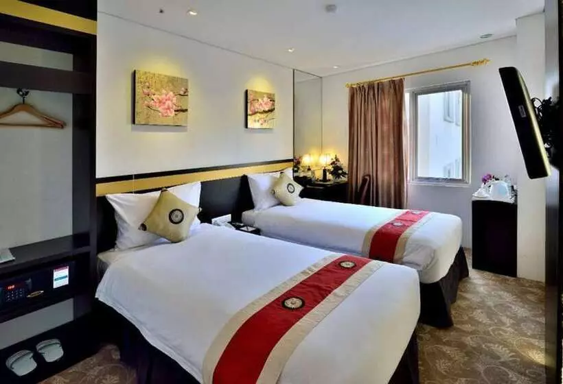 Fotos del hotel Gino Feruci Kebonjati:  2