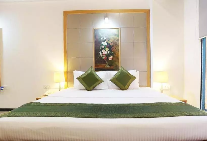 Fotos del hotel Isis Suites:  17