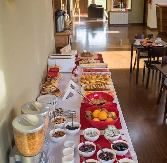 Fotos del hotel Poincenot:  15