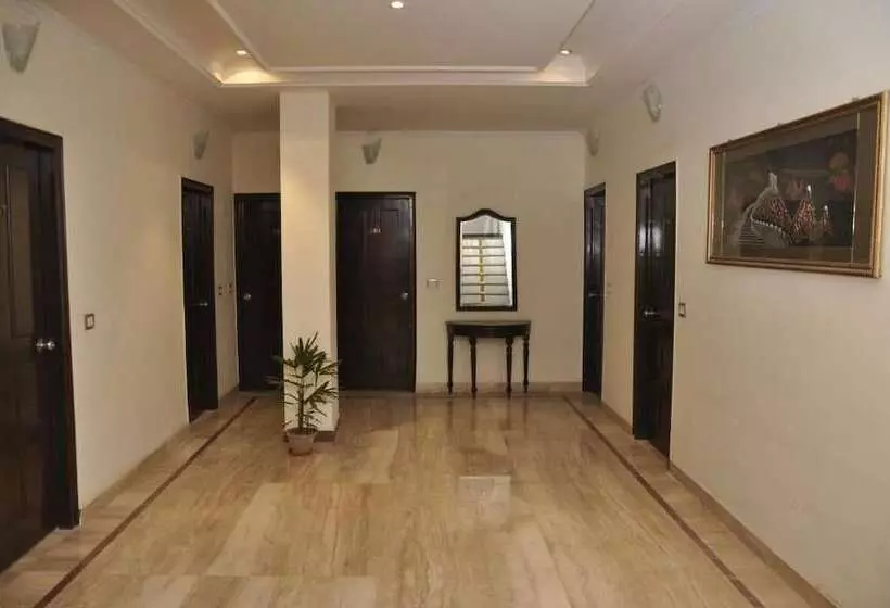 Fotos del hotel Sarthak Palace:  3