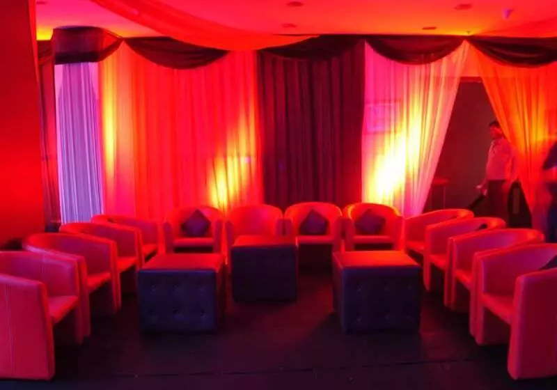 Fotos del hotel Signature Grand:  10