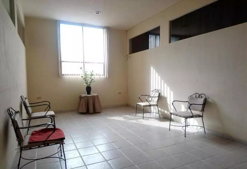 Fotos del hotel Capital Oc Hotel Marney:  9