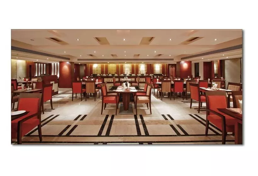 Fotos del hotel Surestay Plus  By Best Western Indore:  14