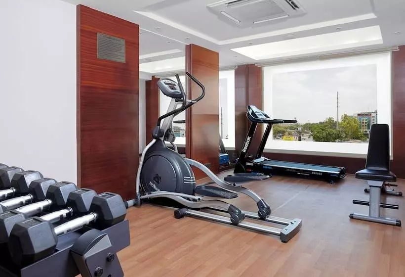 Fotos del hotel Surestay Plus  By Best Western Indore:  4