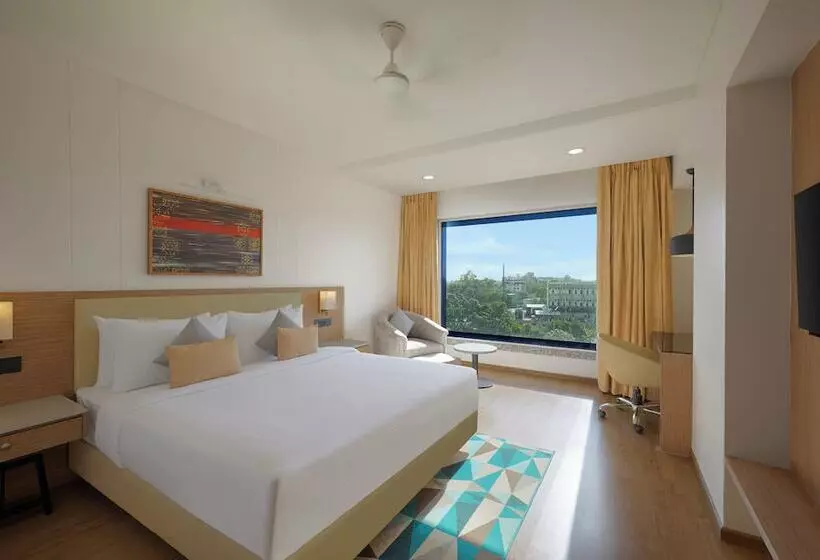 Fotos del hotel Surestay Plus  By Best Western Indore:  24