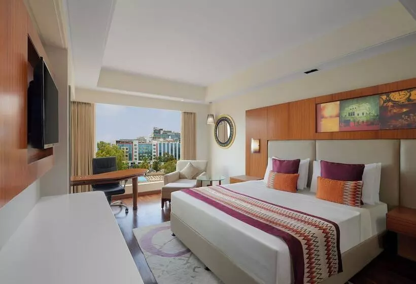 Fotos del hotel Surestay Plus  By Best Western Indore:  23