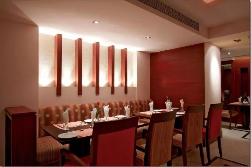 Fotos del hotel Surestay Plus  By Best Western Indore:  12