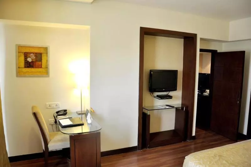 Fotos del hotel Surestay Plus  By Best Western Indore:  17