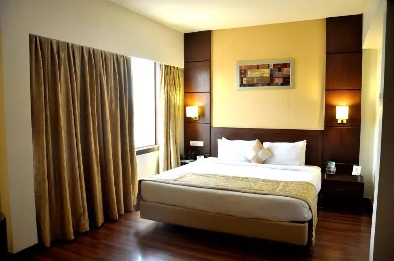 Fotos del hotel Surestay Plus  By Best Western Indore:  2