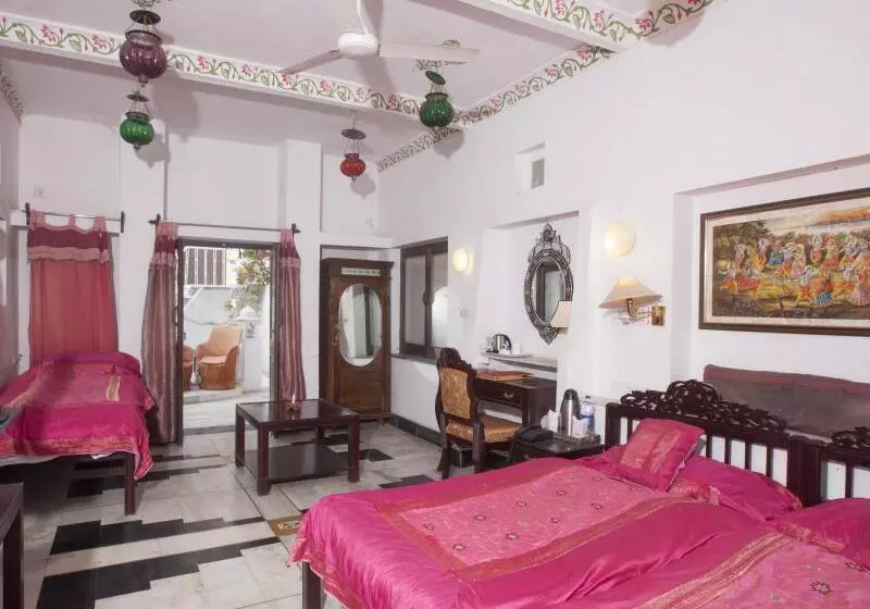 Fotos del hotel Lake Pichola Hotel:  24