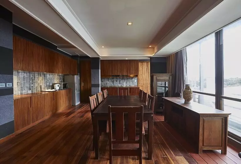 Fotos del hotel Luxx Langsuan:  7