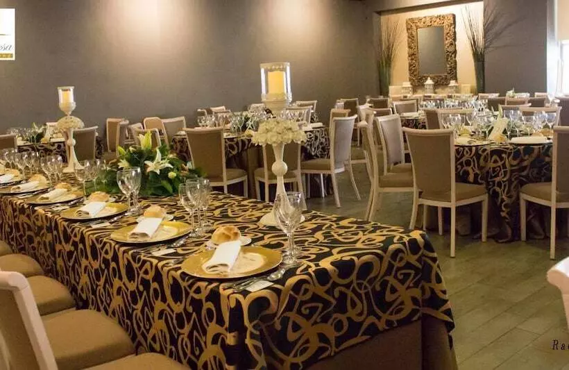 Fotos del hotel El Mesón:  3