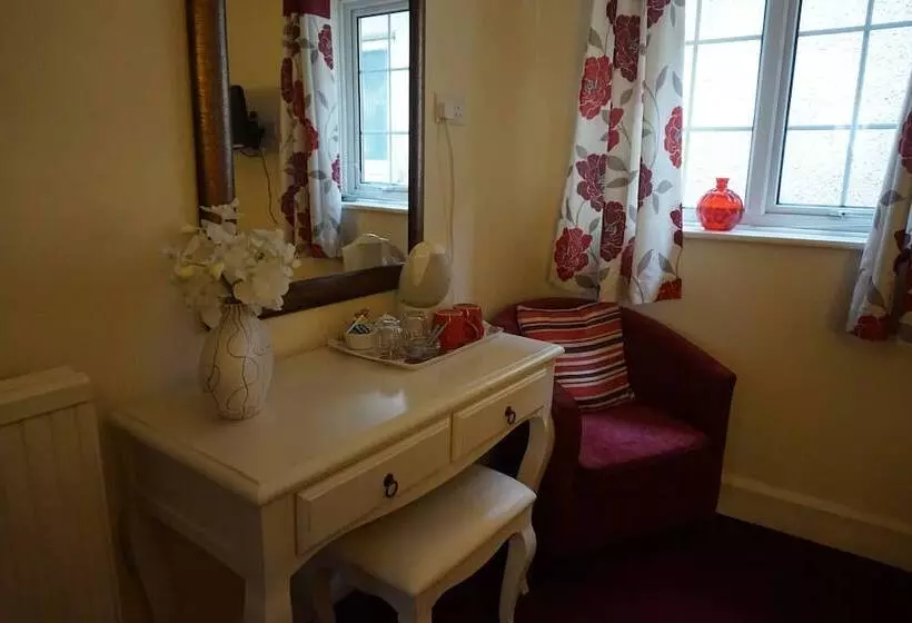 Fotos del hotel The Ridings Guest House:  25