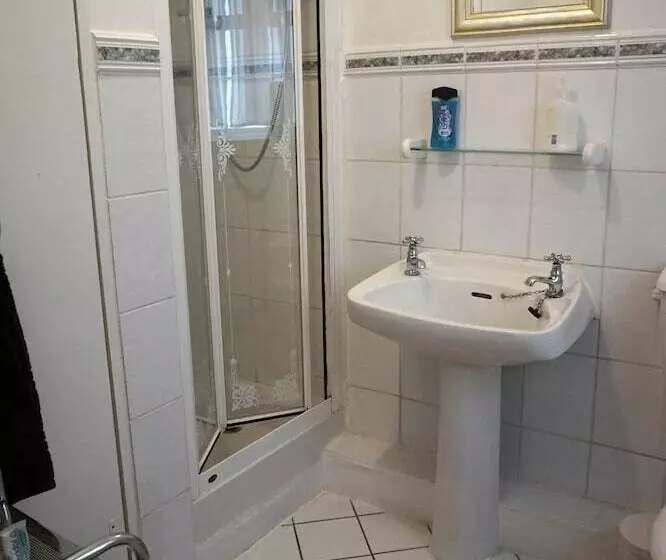 Fotos del hotel The Ridings Guest House:  2