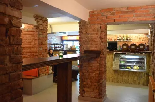 Fotos del hotel Inturprag:  7