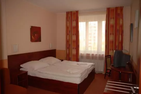 Fotos del hotel Inturprag:  24