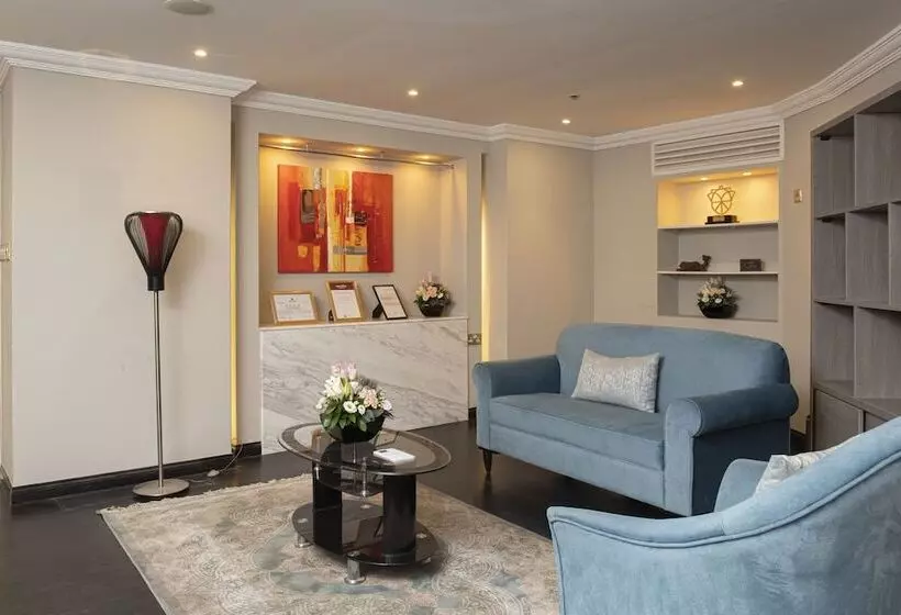 Fotos del hotel Corp Executive Doha Suites:  2